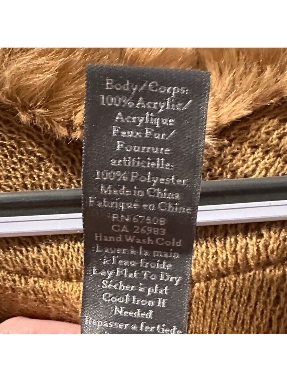 Vince Camuto Faux Fur Collar Camel color Cape/Poncho, 5” Fringe on Lower Hem - Picture 11 of 16
